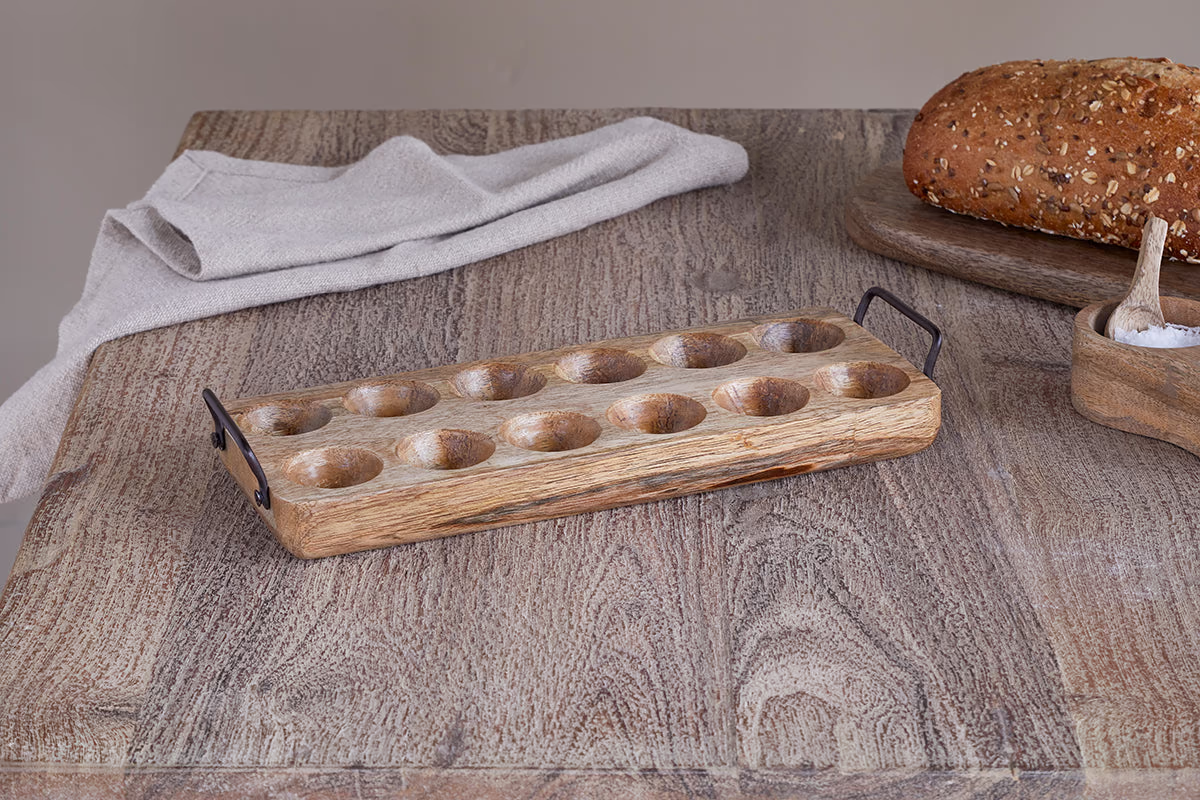 Nkuku - Anda Mango Wood Egg Holder - Natural