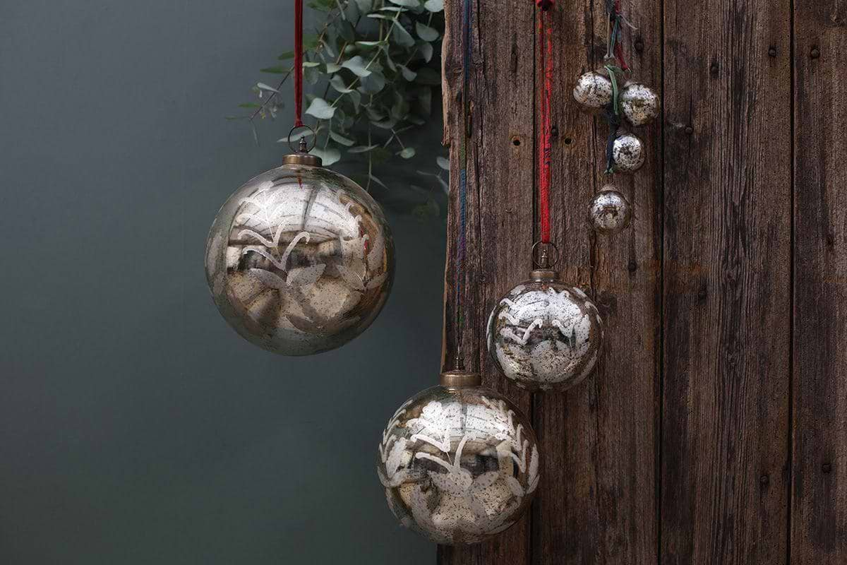 Nkuku - Antique Gold Baubles (Set of 4)
