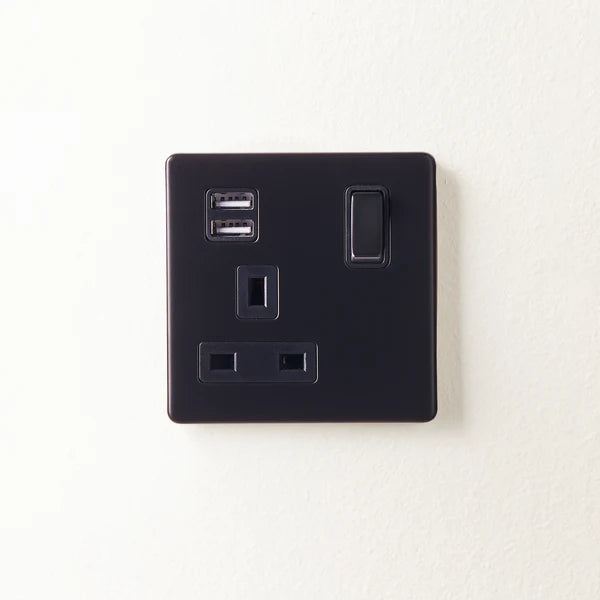 Pooky - Florence One Gang Switched SP Socket And Dual USB - Black