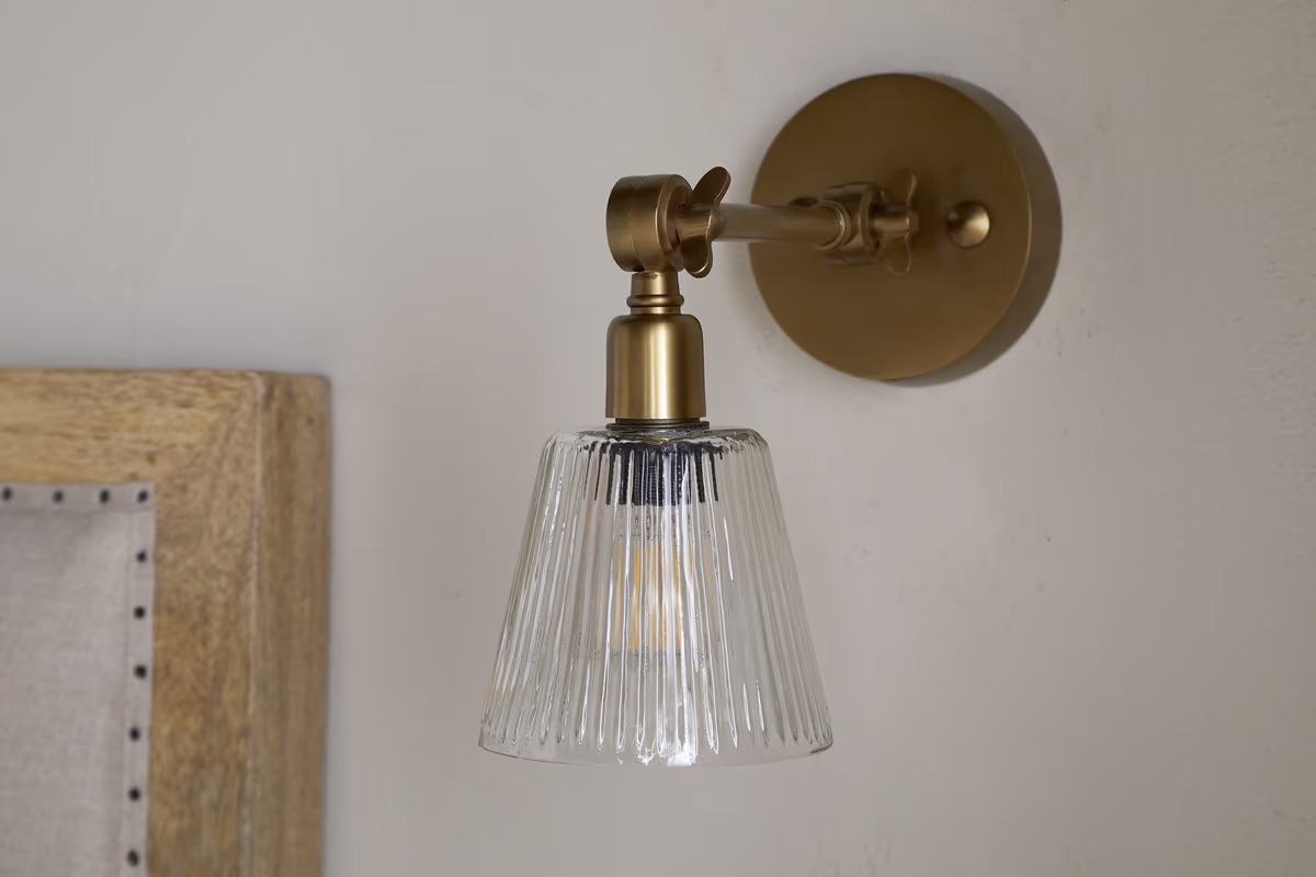 Nkuku - Davika Ribbed Glass Task Wall Lamp - Clear & Antique Brass