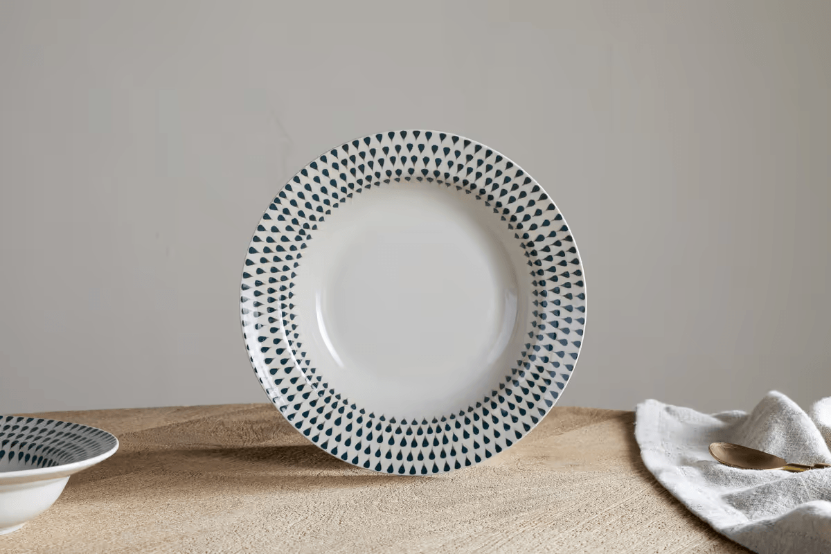 Nkuku - Juniper Drop Pasta Bowl - Cream & Juniper