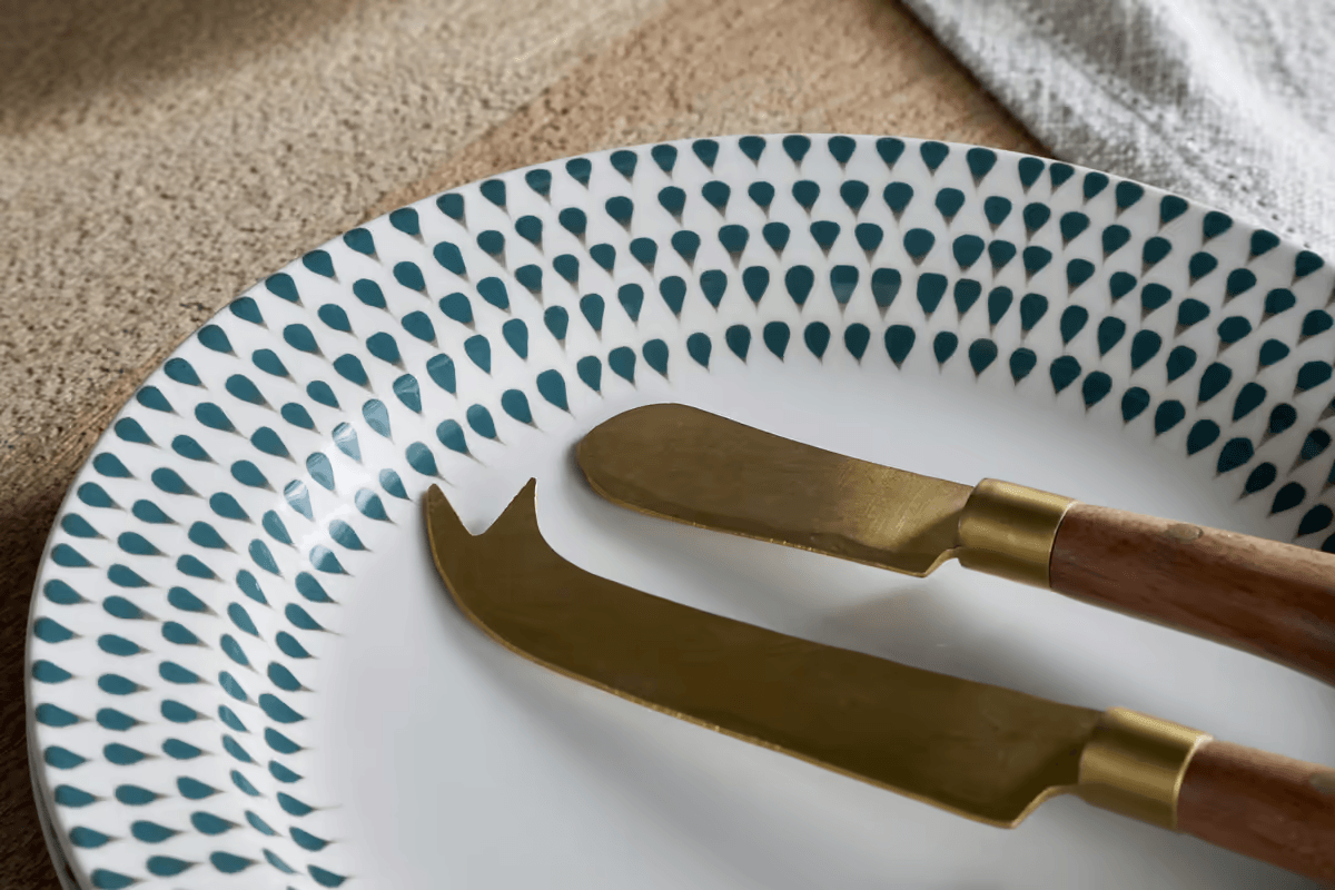 Nkuku - Juniper Drop Dinnerware Set - Cream & Juniper (Set of 12)