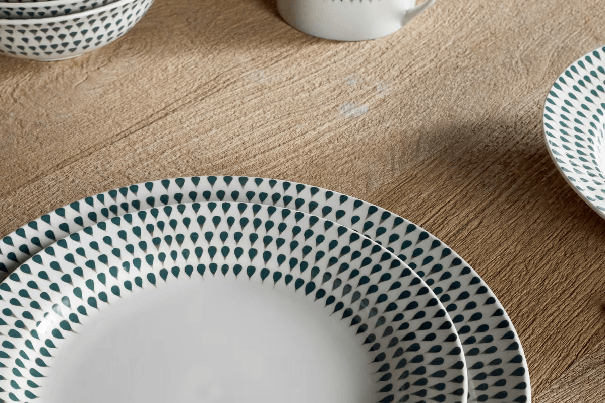 Nkuku - Juniper Drop Dinnerware Set - Cream & Juniper (Set of 12)