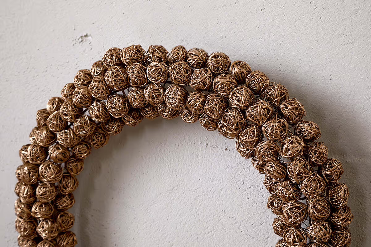 Nkuku - Madhi Wire Ball Wreath - Brass - Small