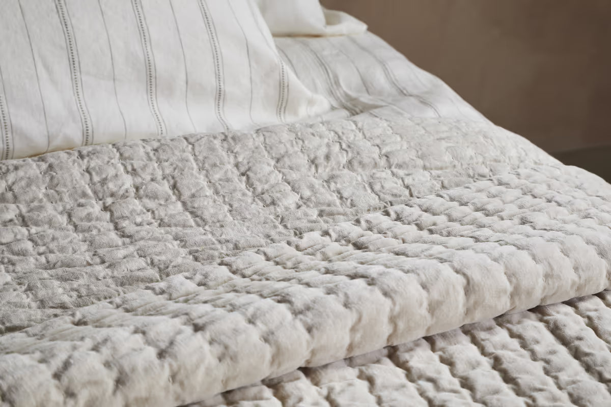 Nkuku - Nidra Velvet & Linen Bed Quilt - Natural