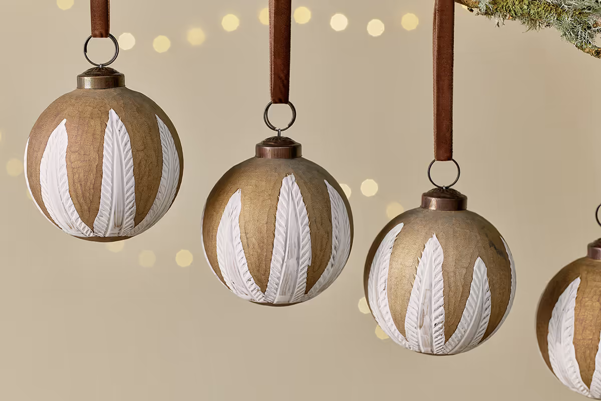Nkuku - Nori Baubles - Gold & Cream (Set of 4)