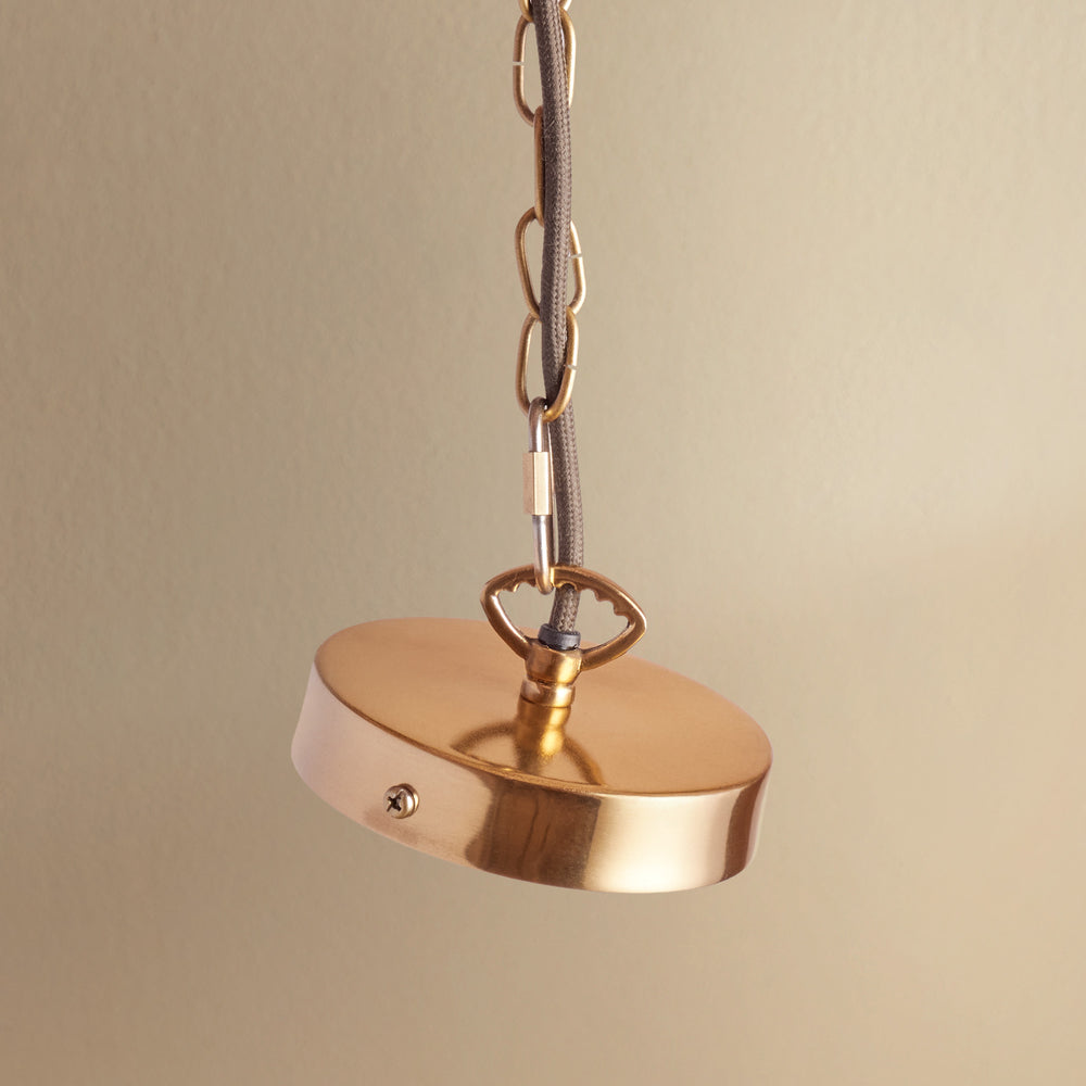 Pooky - Flounce Pendant - Ivory Glass