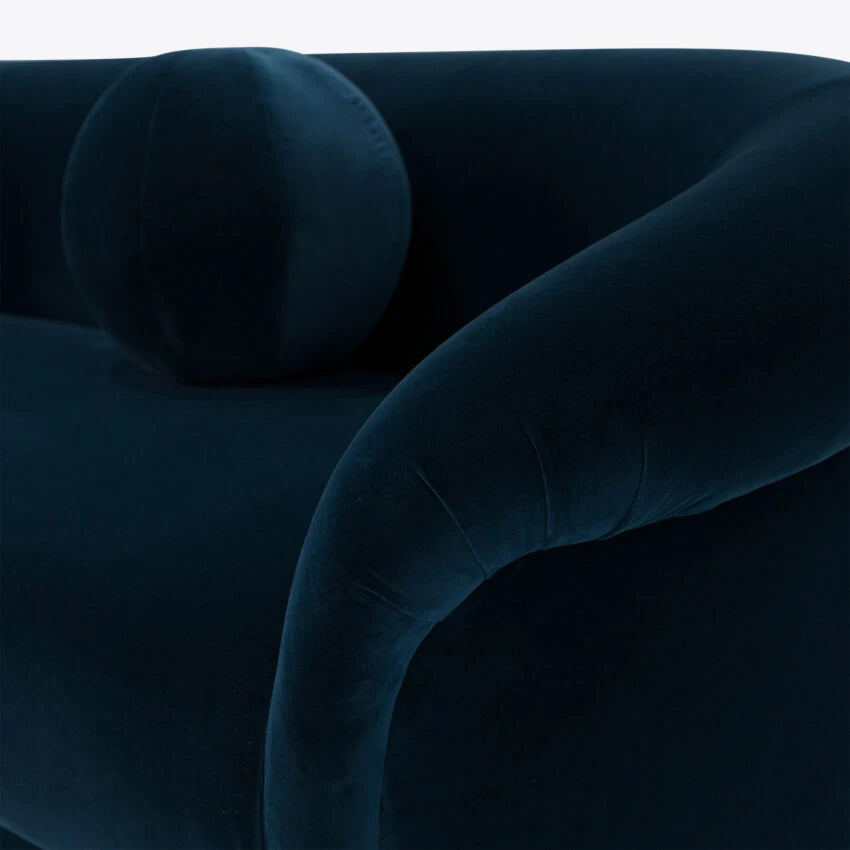 Pure White Lines Valentin Sofa