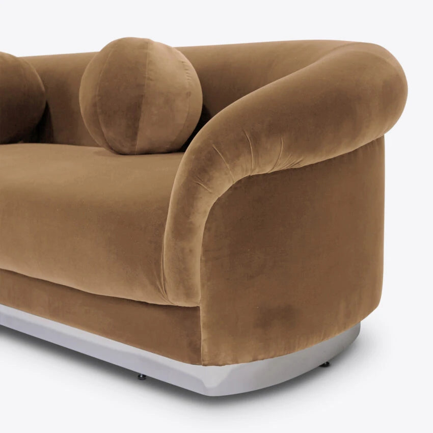 Pure White Lines Valentin Sofa