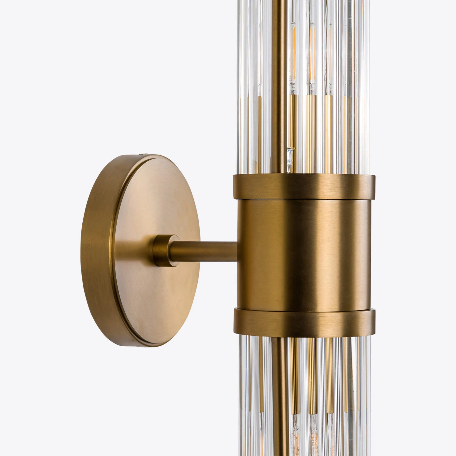 Pure White Lines - Double Hendrix Wall Lamp - Brass
