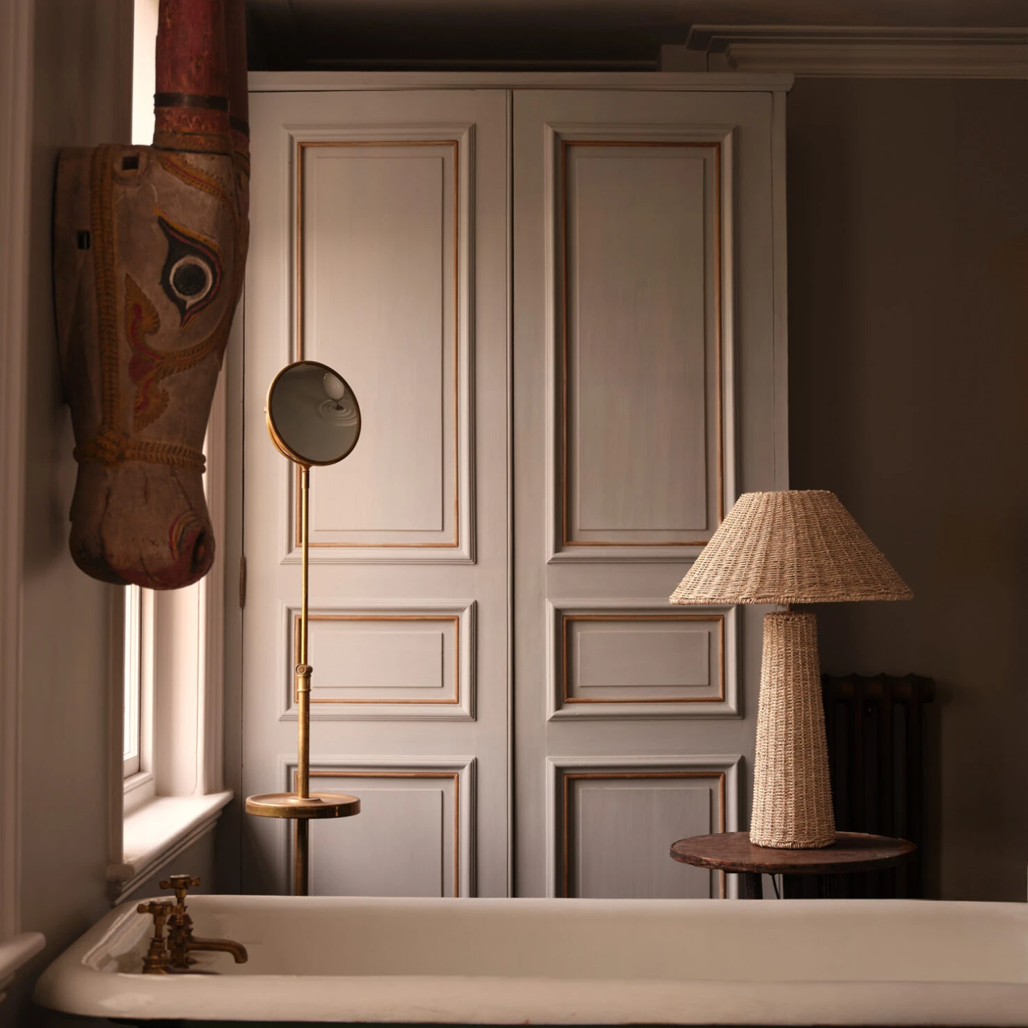 Pure White Lines - Hanoi Sea grass Table Lamp