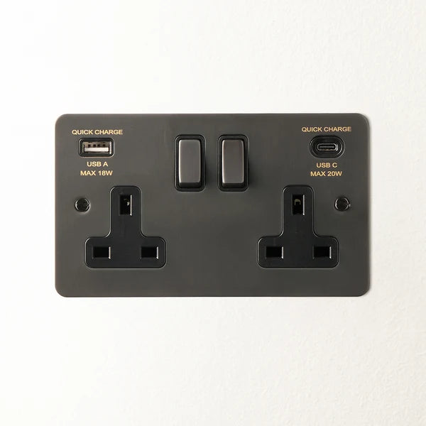 Pooky - Lucian Double Socket With USB Type A & C With Black Inserts - Bronze