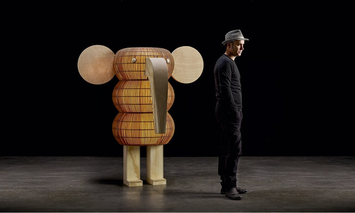 LZF Smelly Fant floor light, Life Size, DESIGN BY ISIDRO FERRER & MARIVÍ CALVO