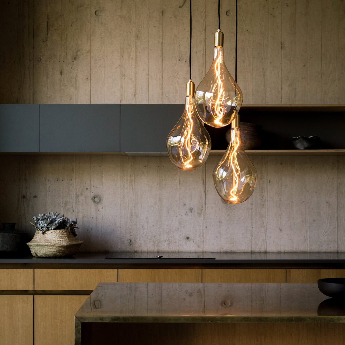 Tala Triple Pendant in Brass + Voronoi III