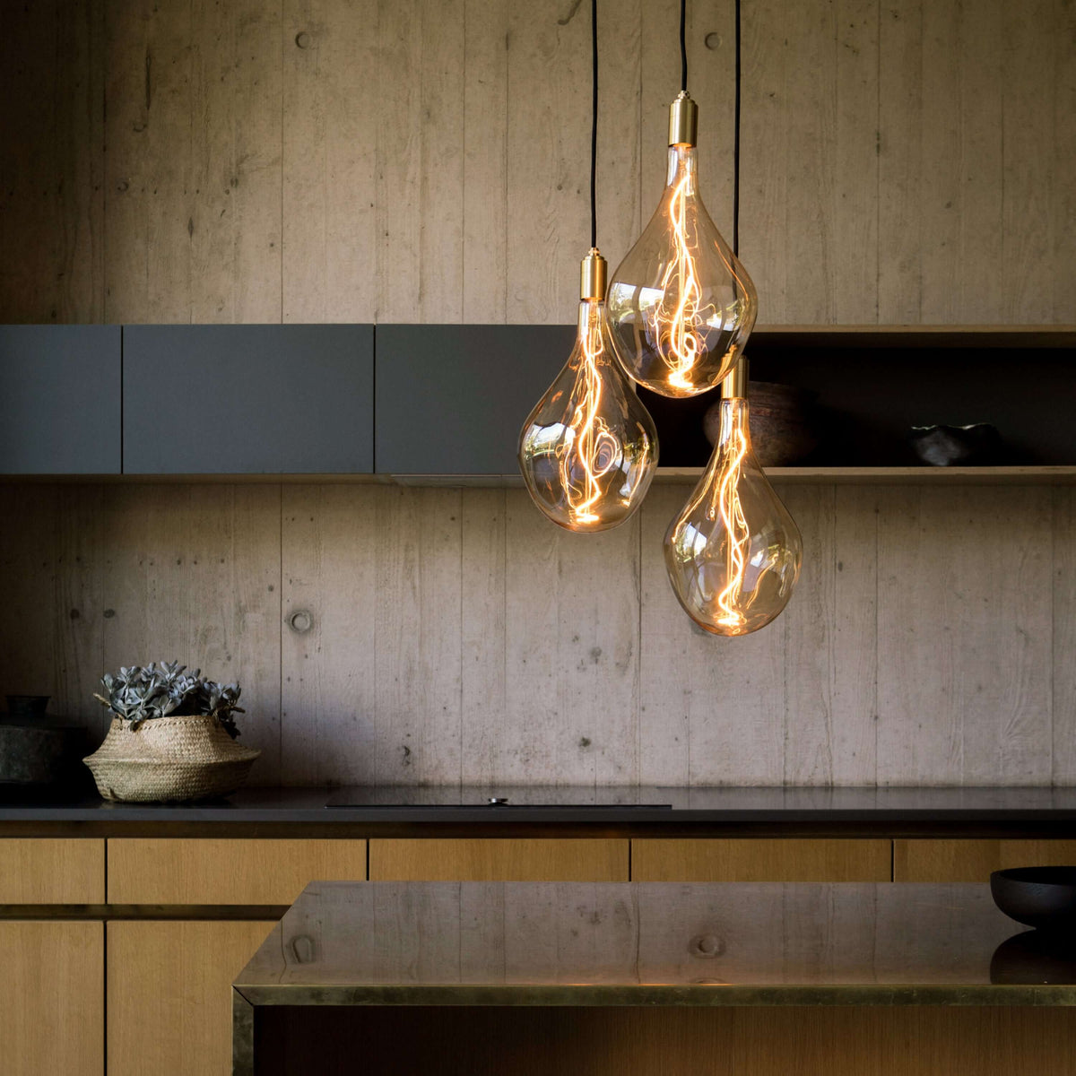 Tala Triple Pendant in Brass + Voronoi III
