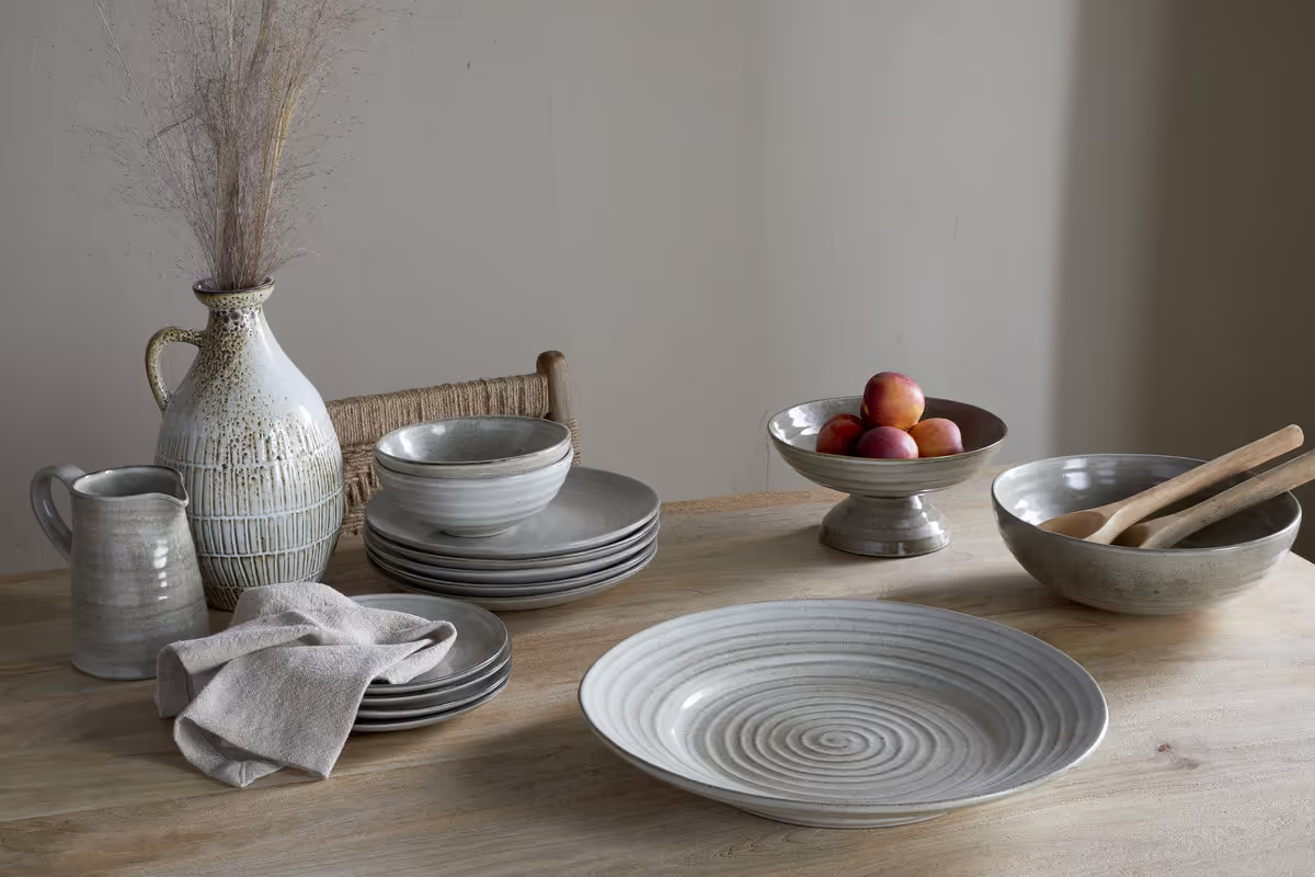 Nkuku - Valinha Earthenware Dinner Plate - Grey