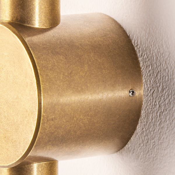 Pooky - Kyber Ip65 Wall Light - Brass