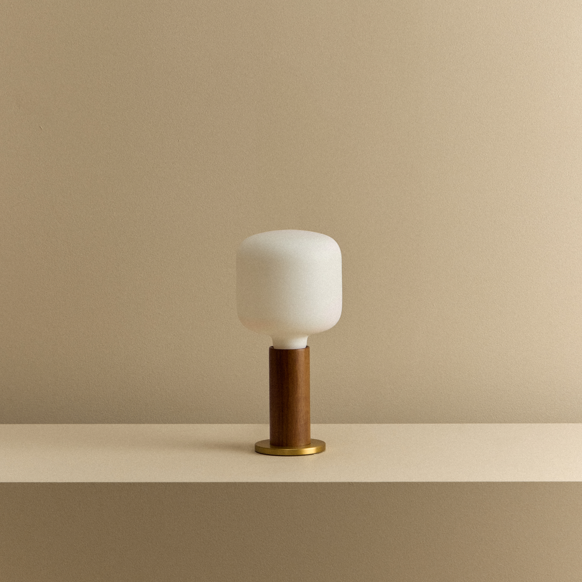 Tala Knuckle Table Lamp in Walnut + Oblo