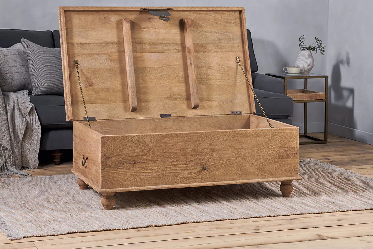 Nkuku - Vidur Mango Wood Chest - Natural