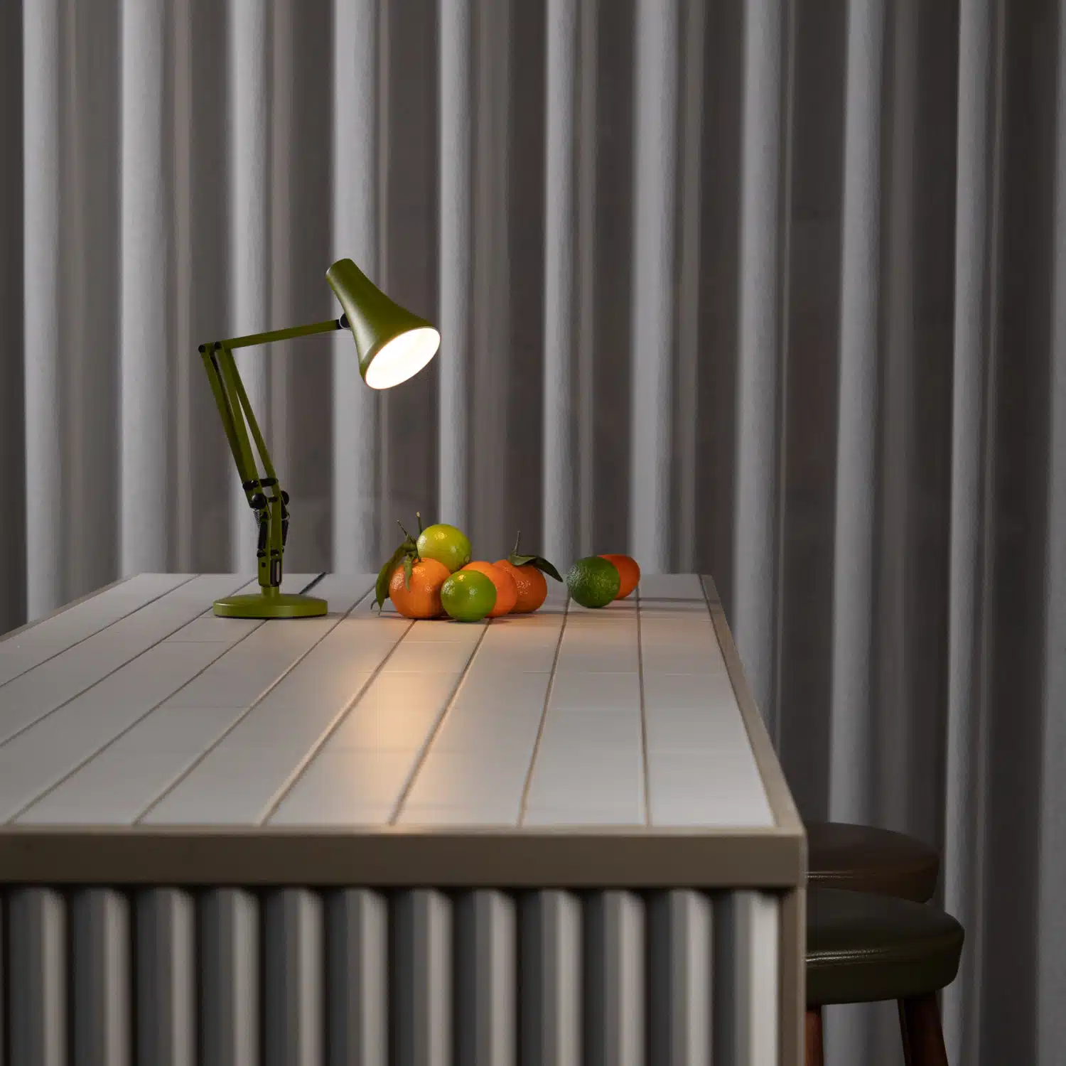 Anglepoise Light - 90 Mini Mini Desk Lamp Avocado Green - Avocado Green Finish - Arms and Aluminium Shade