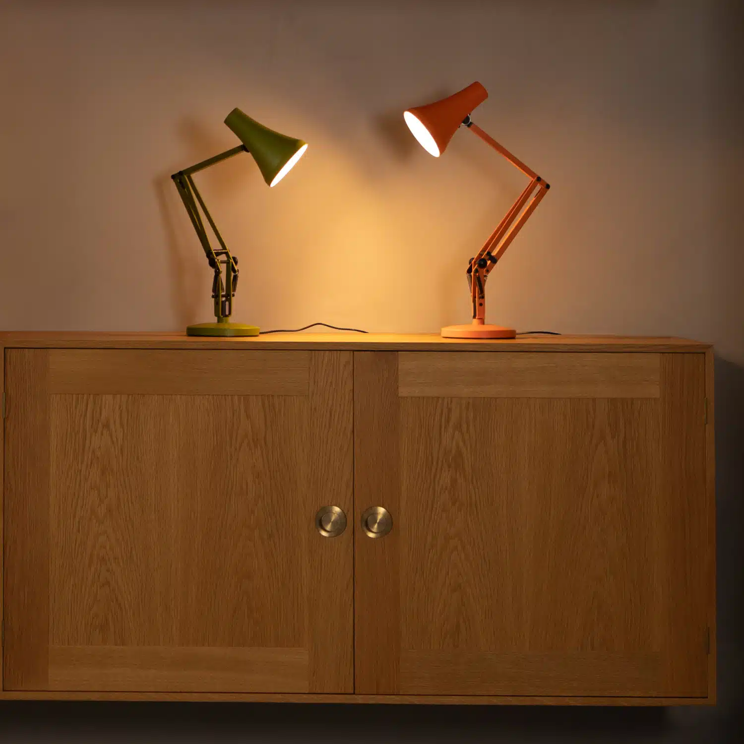 Anglepoise Light - 90 Mini Mini Desk Lamp Avocado Green - Avocado Green Finish - Arms and Aluminium Shade