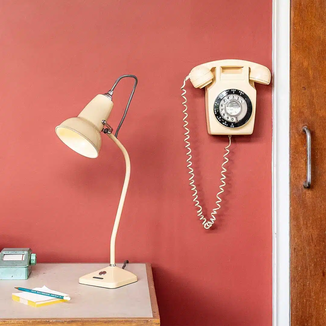 Anglepoise Light - Original 1227 Mini Table Lamp National Trust Edition Buttermilk Yellow - Buttermilk Yellow Finish - Steel Shade