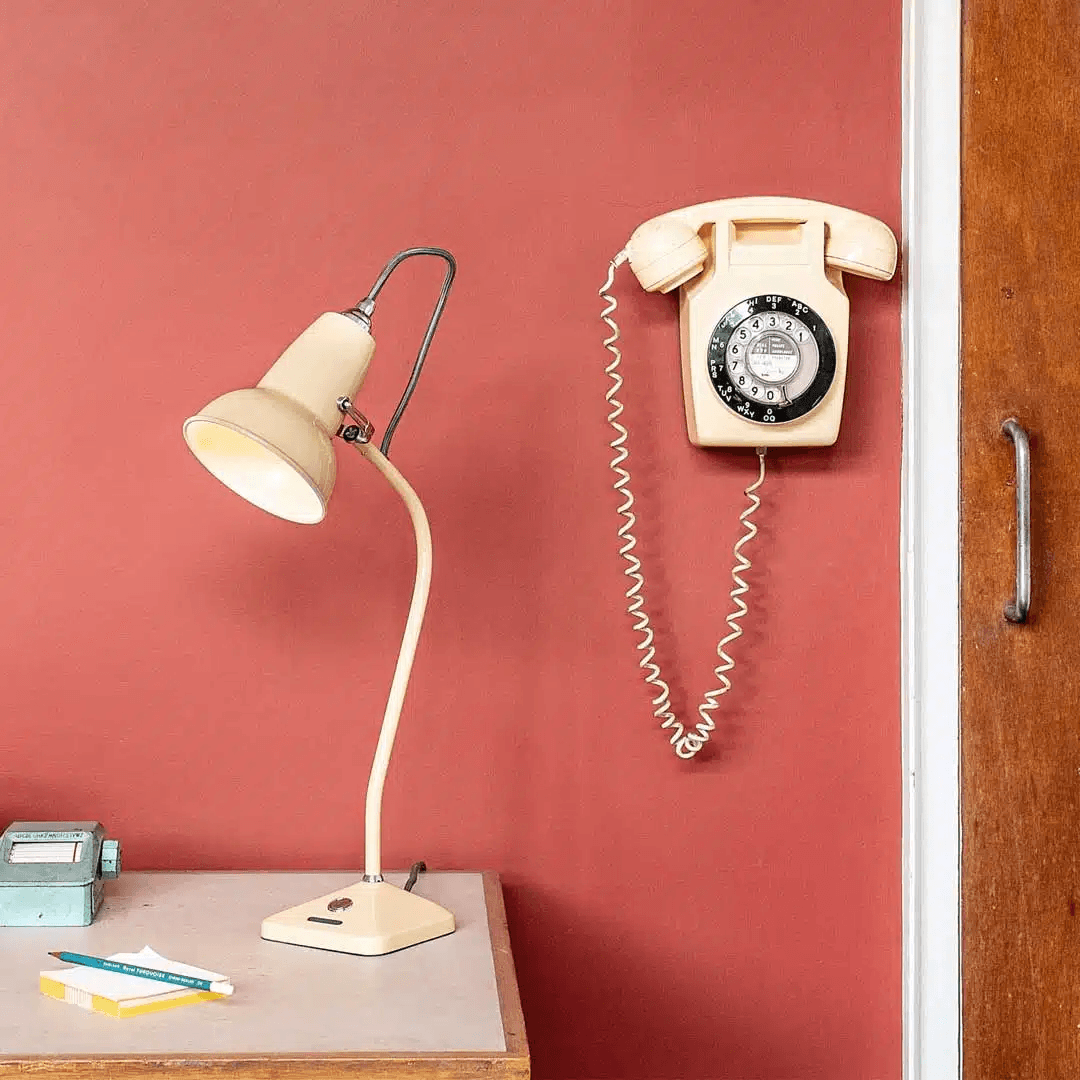 Anglepoise Light - Original 1227 Mini Table Lamp National Trust Edition Buttermilk Yellow - Buttermilk Yellow Finish - Steel Shade