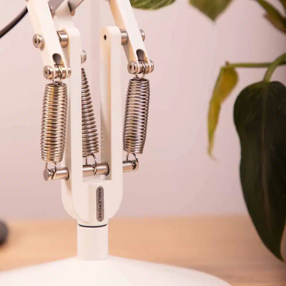 Anglepoise Light - Type 75 Mini Desk Lamp Alpine White - Alpine White Finish - Arms and Aluminium Shade