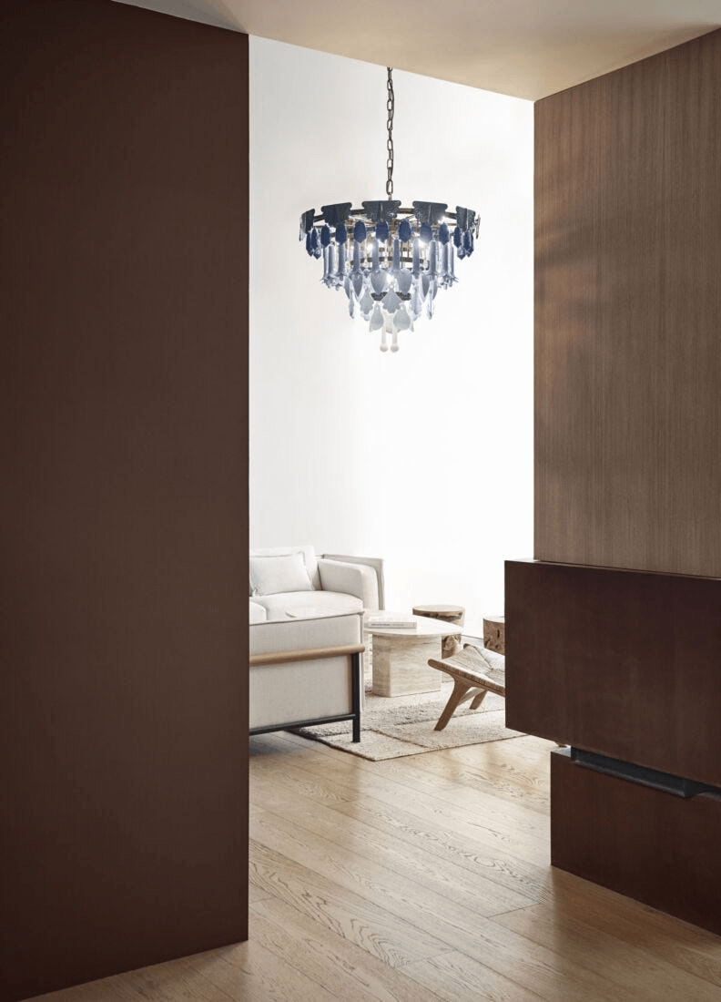 Lladró - Seasons Chandelier 70 - Winter illuminating a modern living room with elegant design elements.