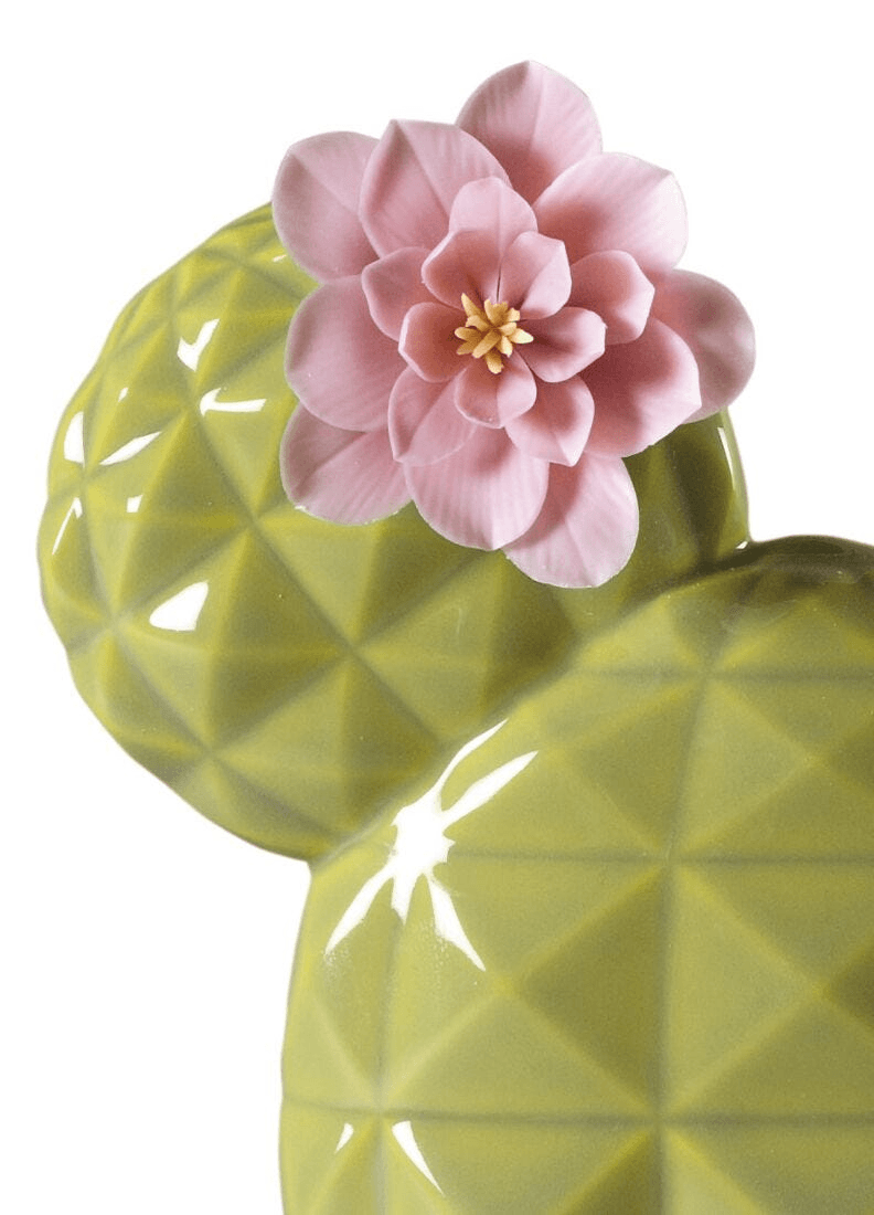 Lladró - Opuntia Cactus Diffuser - Gardens of Valencia Scent showcasing a porcelain cactus design with a pink flower.