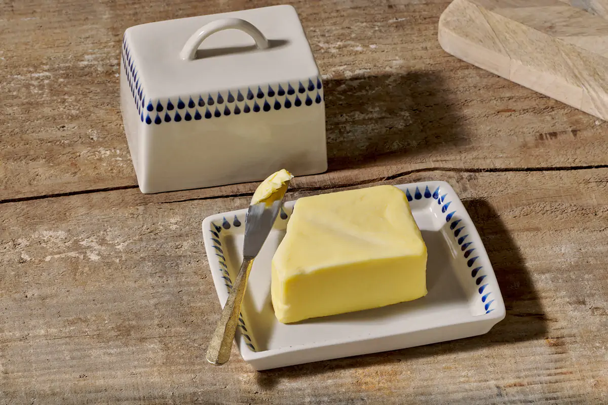 Nkuku - Indigo Drop Butter Dish - Cream & Indigo