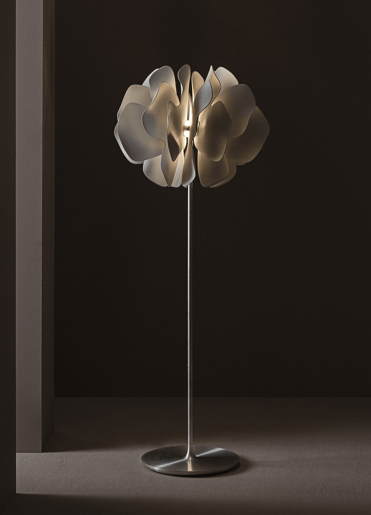 Lladró - Nightbloom Floor Lamp - White - N170 showcasing elegant porcelain design with organic shapes.