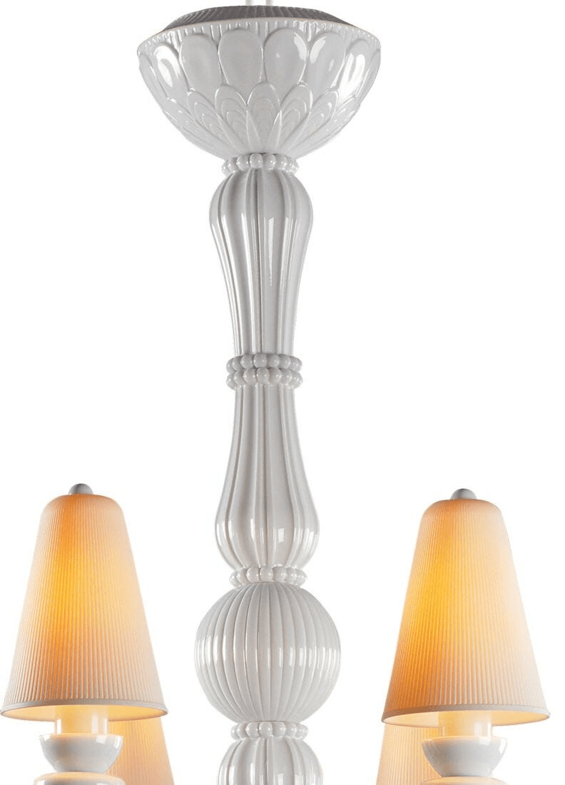 Lladró - Ivy and Seed 8 Lights Chandelier - White with porcelain design and elegant light shades.