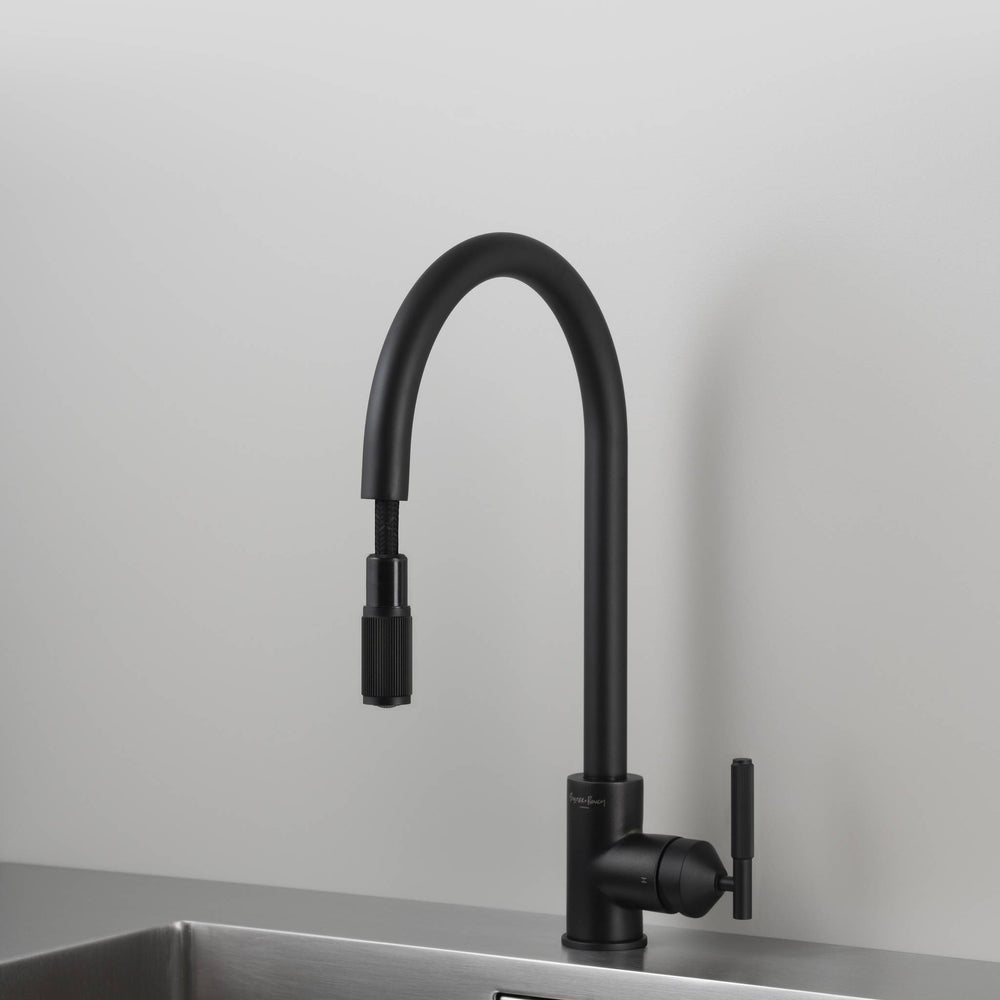 Buster & Punch - UK Kitchen Tap Linear - Pull-Out Mixer - Welder's Black
