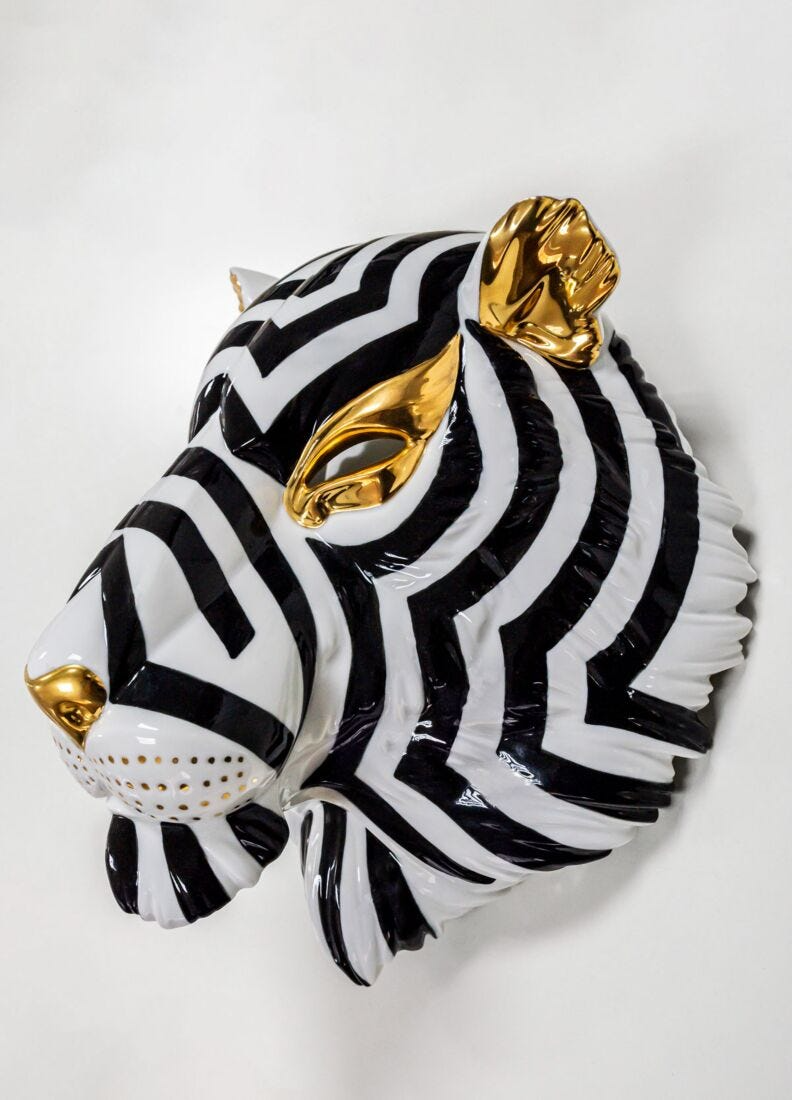 Lladró - Tiger Mask - Black and Gold