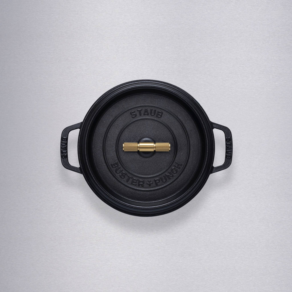Buster & Punch - Cocotte Cross - 24CM - Staub - Black - Brass