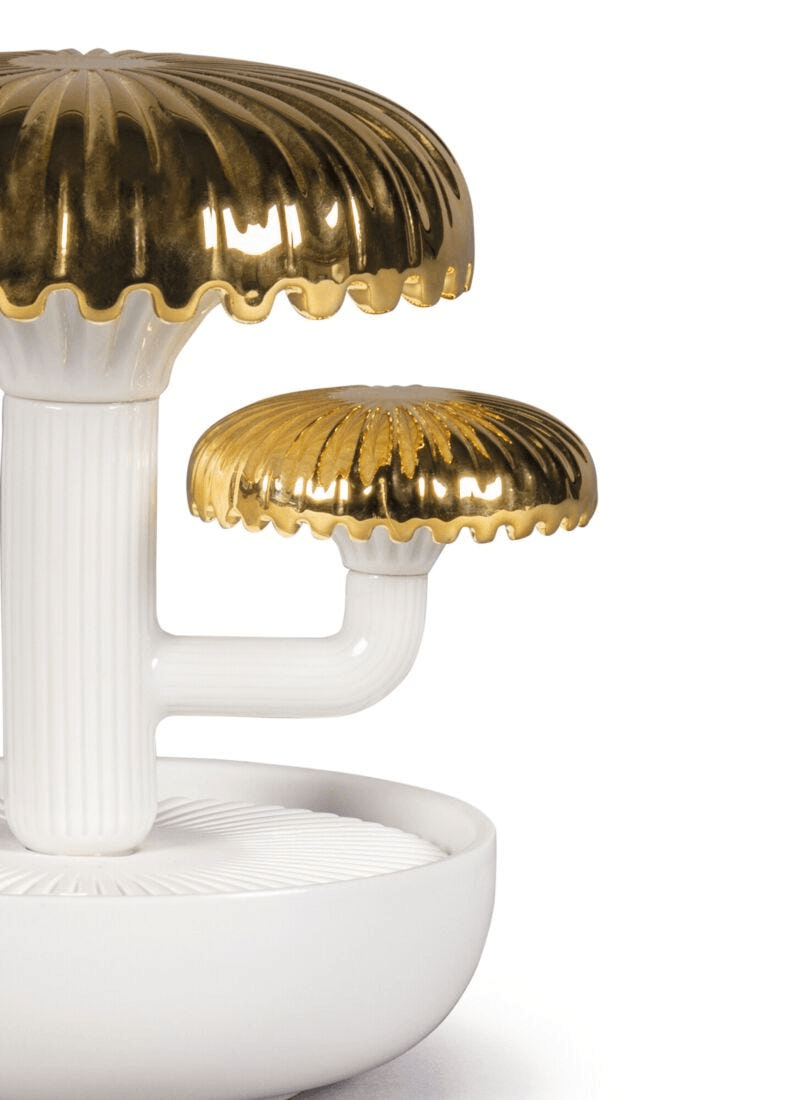 Lladró - Boletus 2 Diffuser - Gold - Night approaches Scent, white porcelain with golden details.