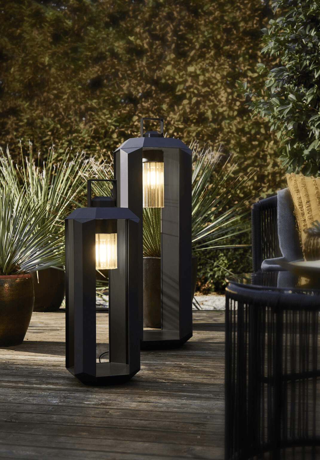 Contardi Cube Wired Lantern Large - Dark Bronze Frame - Transparent Striped Plexiglass Diffuser