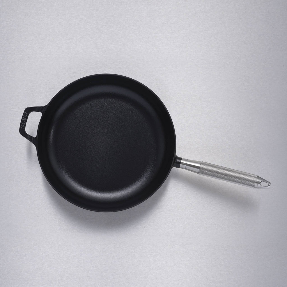 Buster & Punch - Pan Cross - 28CM - Staub - Steel