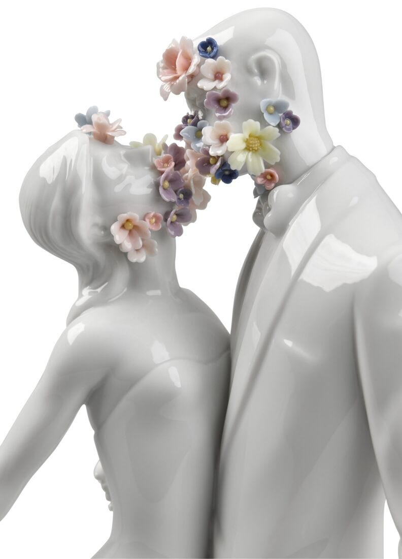 Lladró - Love I (Blossoms) - Sculpture