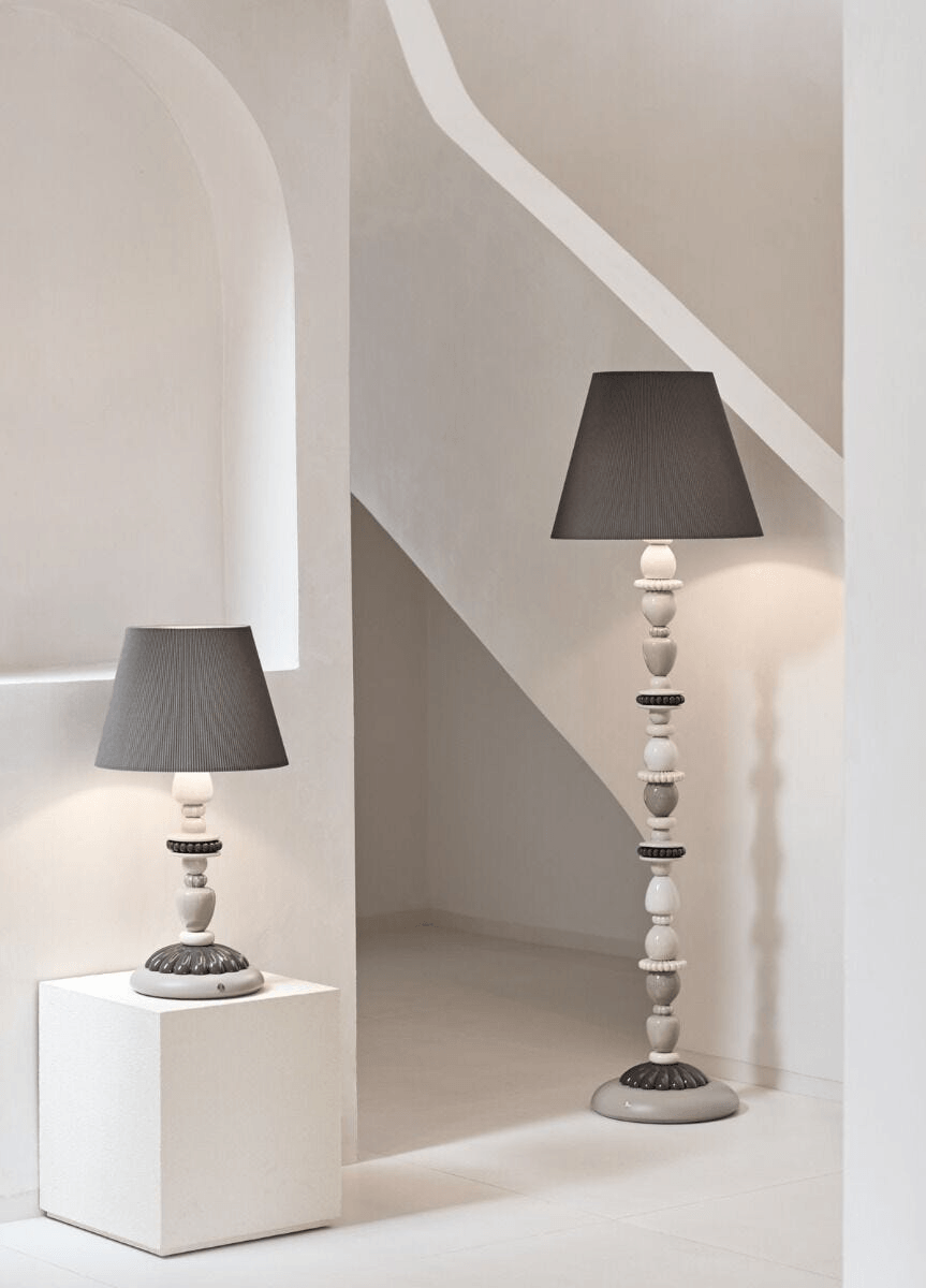 Lladró - Firefly Table Lamp - Pearly displayed in a modern interior with soft tones and elegant design.