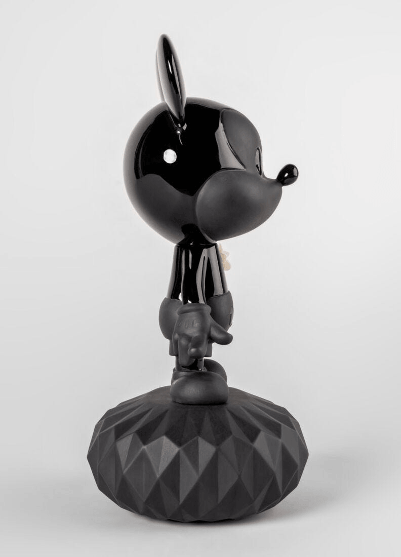 Lladró - Mickey Total Black Sculpture made of porcelain, showcasing a modern take on the classic Mickey Mouse character.
