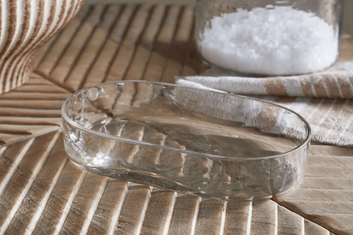 Nkuku - Ilcoso Recycled Hammered Glass Soap Dish - Clear