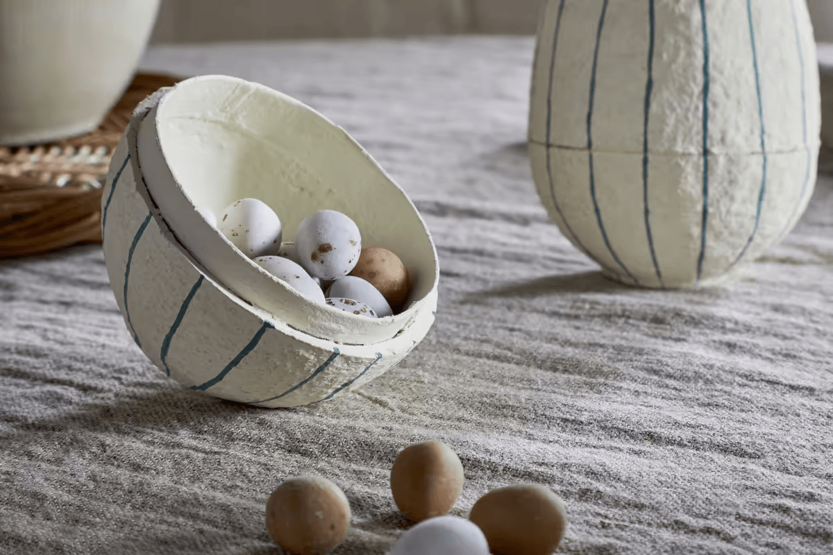 Nkuku - Surya Recycled Cotton Paper Standing Opening Egg - Teal & Cream