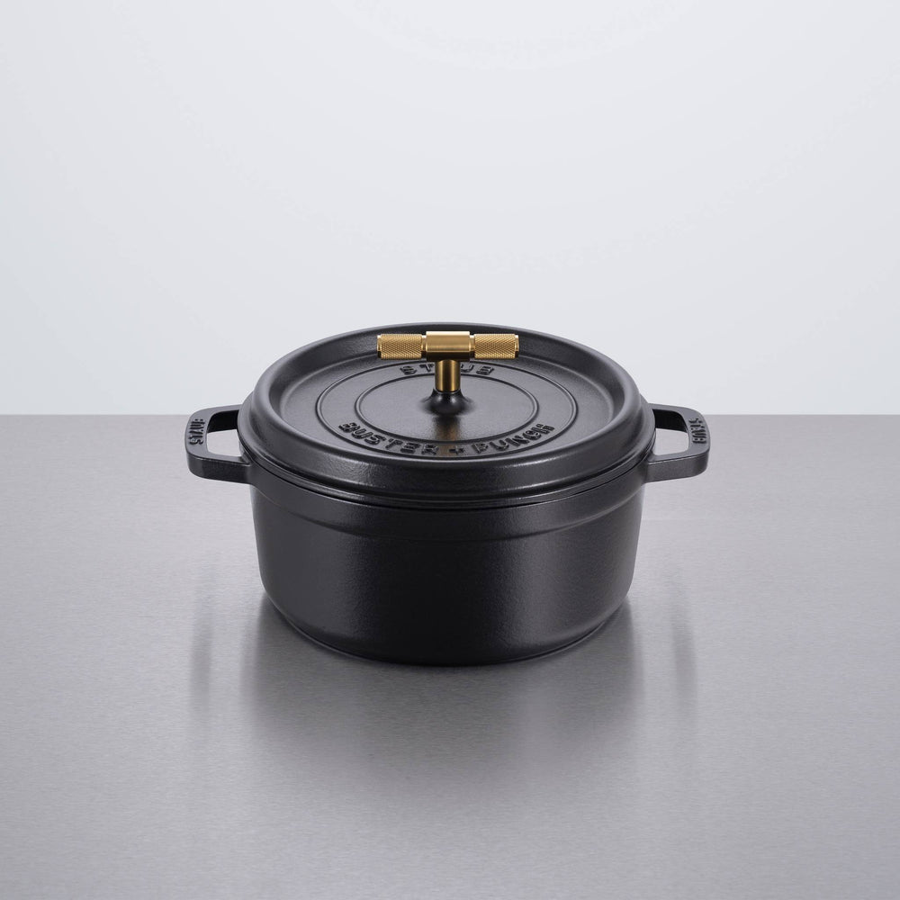 Buster & Punch - Cocotte Cross - 24CM - Staub - Black - Brass