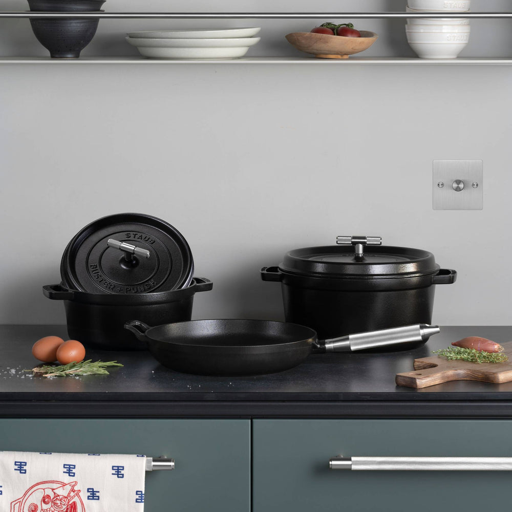 Buster & Punch - Pan Cross - 28CM - Staub - Steel