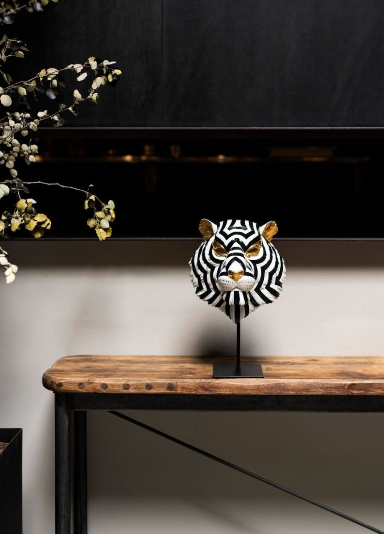 Lladró - Tiger Mask - Black and Gold