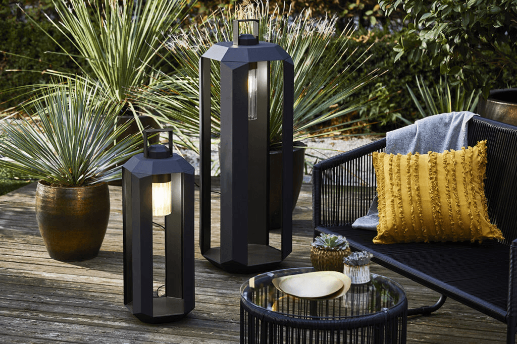 Contardi Cube Wired Lantern Small - Dark Bronze Frame - Transparent Striped Plexiglass Diffuser