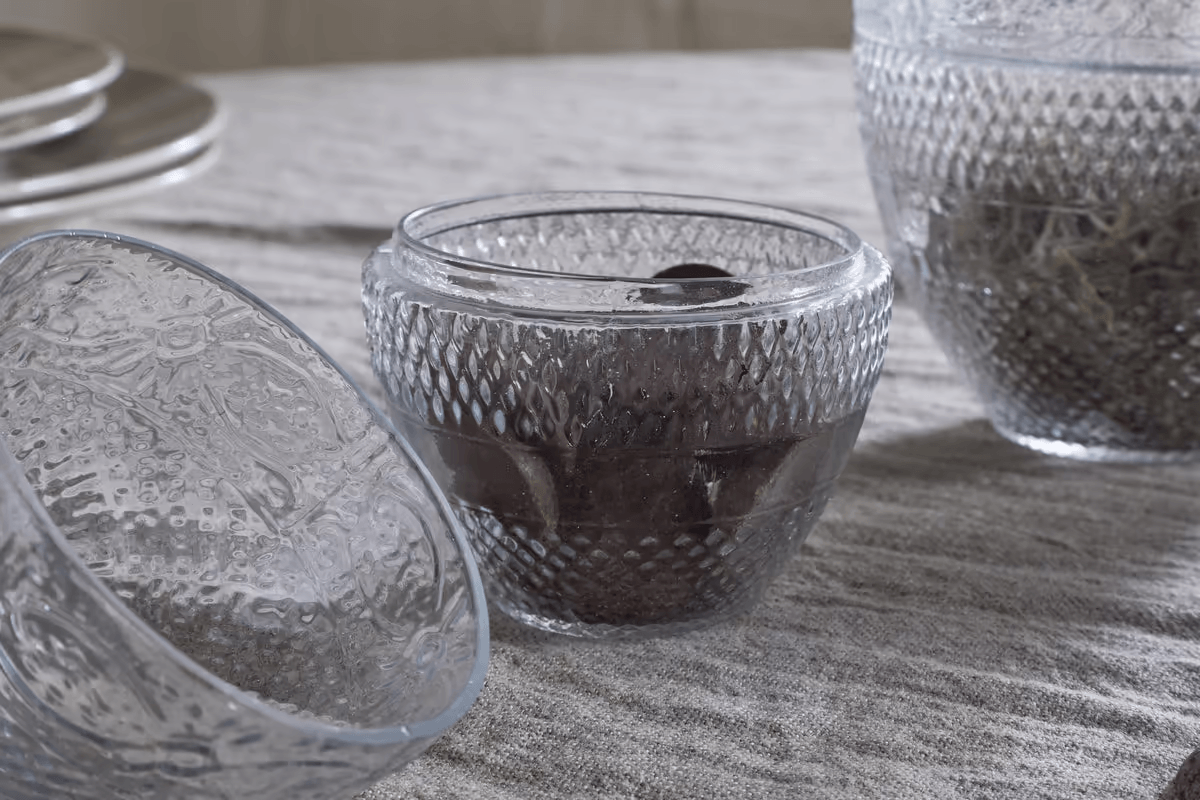 Nkuku - Essan Recycled Glass Opening Egg - Clear - Large