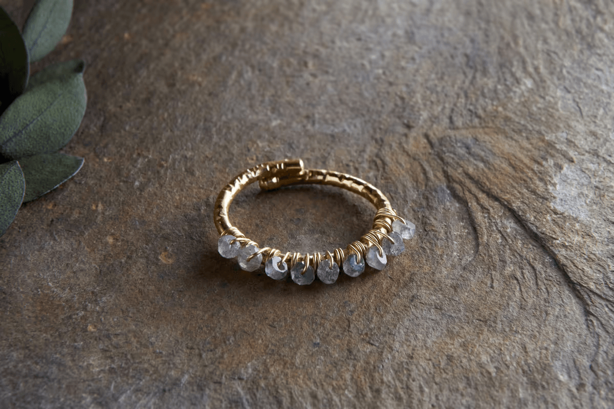 Nkuku - Vani Labradorite Ring - Labradorite & Gold